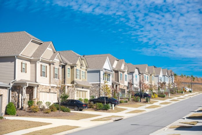 row of new homes in a homeowner's association